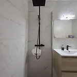 2 Bed With Sea View 아파트 *