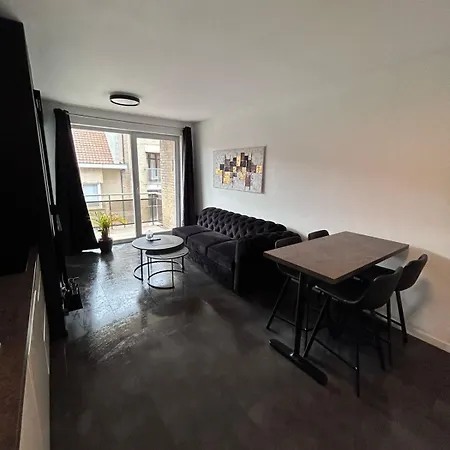 Apartment 2 Bed With Sea View *