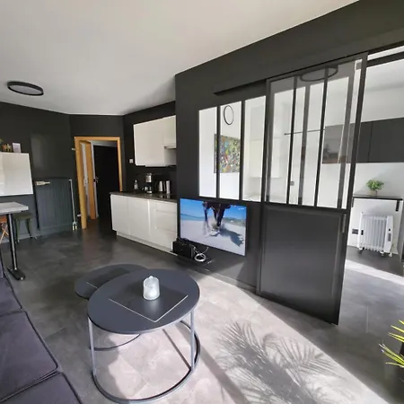 Appartement 2 Bed With Sea View *