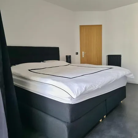 2 Bed With Sea View Lejlighed